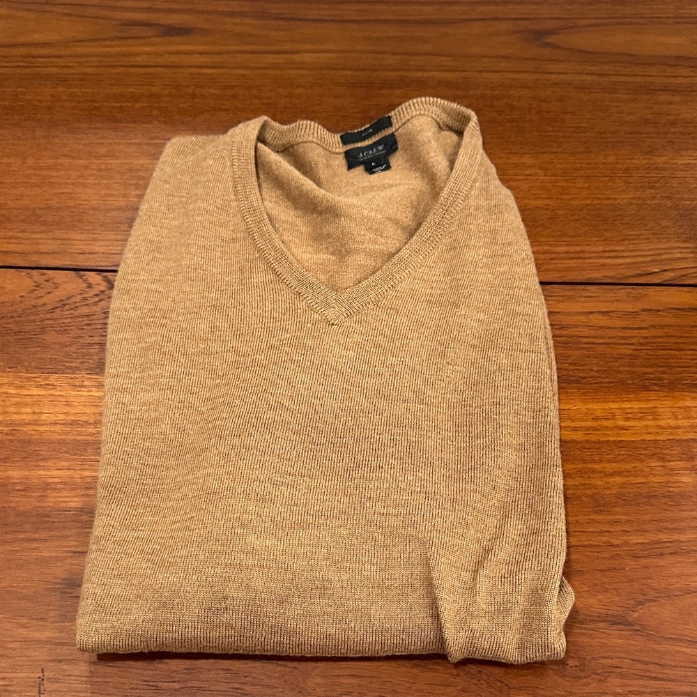 J. Crew Men's Camel V-Neck Sweater Slim